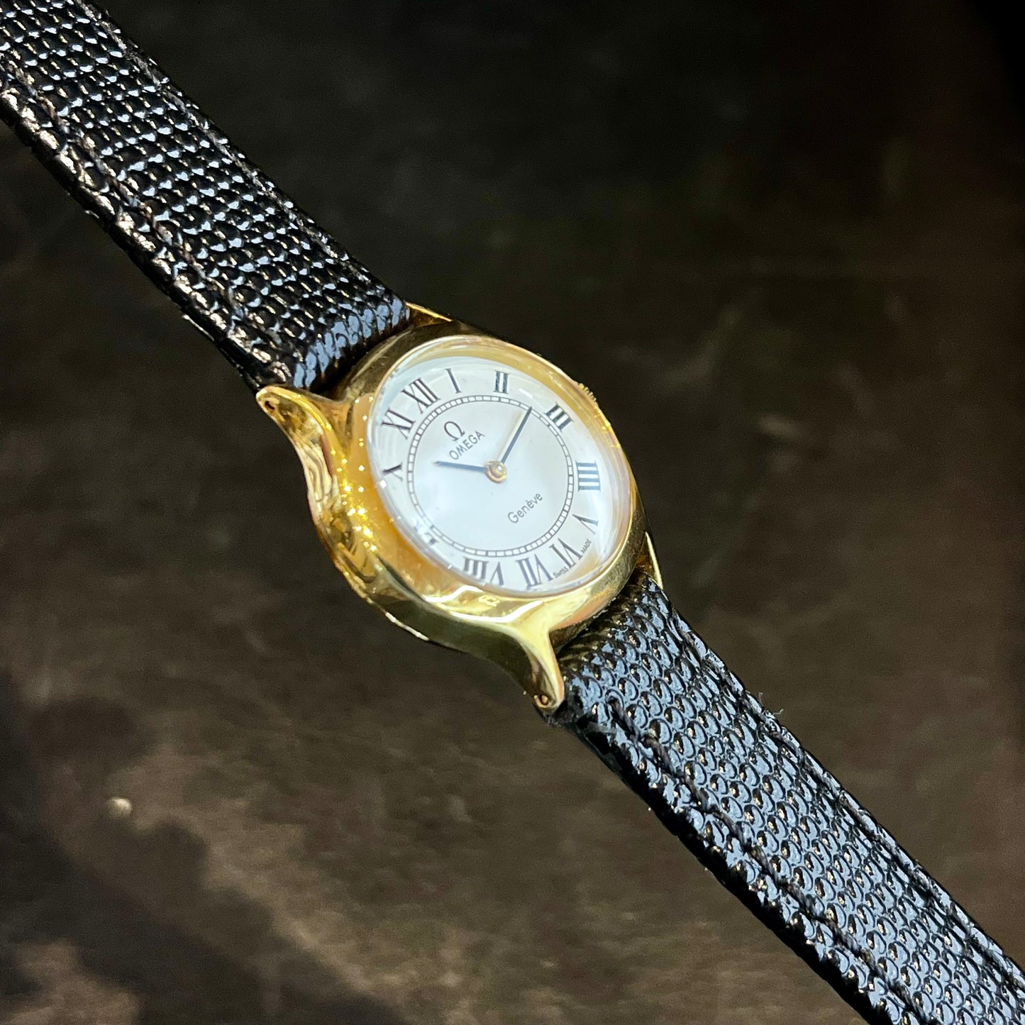 Omega Genève Ovale Donna