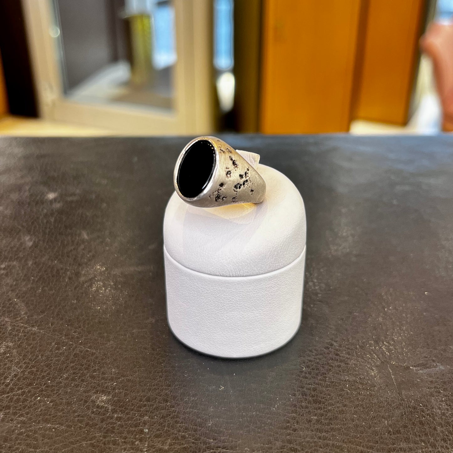 Anello Cratere di Onice Uomo