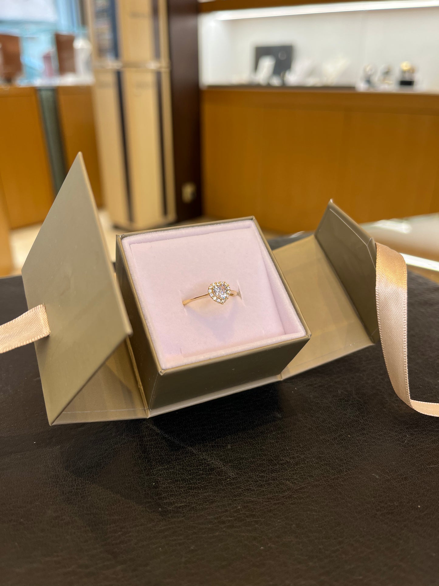 Anello Cuore Bianco