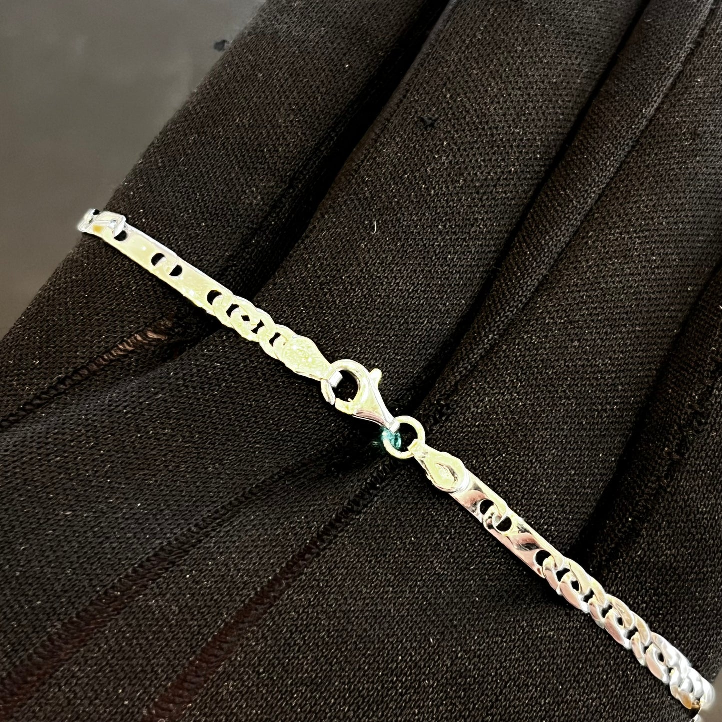 Bracciale in oro bianco 18kt – Maglia Piatta Groumette